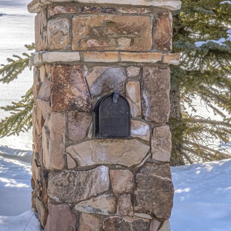 Modern Stone Mailbox Design